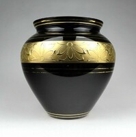 1J930 Régi aranyozott fekete üveg váza 13.5 cm