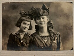 Régi 1921 és fotó testvér lányok