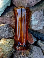 Art deco borostyán színű üveg váza.