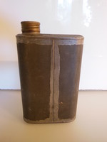 FLASKA - ALKUKÉPES - ANTIK - BÁDOG - 3 dl - 12 x 8 x 3 cm - FLASKA - HASZNÁLHATÓ - HIBÁTLAN