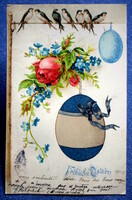 Antik  dombornyomott litho Húsvéti üdvözlő képeslap  feskék vezetéken tojás rózsa