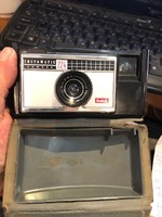 Kodak instamatic 224 camera, very good condition.