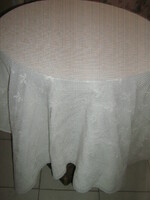Csodaszép különleges fehér selyemre varrt csipke függöny vagy ágytakaró