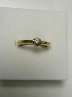 18K gold ring with brill