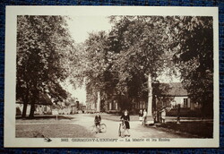 Antik francia fotó képeslap Germigny l'Exempt városháza iskola kerékpárosok
