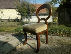Gyönyörű antik biedermeier vastag fa ovális háttámlás kényelmes szék
