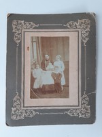 Régi fotó vintage fénykép anya gyermekeivel kartonfotó