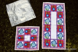 Retro running tablecloth and napkin decoration, unused condition 58x28cm; 28x28cm flower pattern