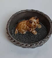 4721 - English pottery (Queen Elizabeth's dog)