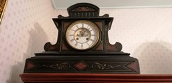 Marble mantel clock