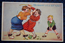 Régi humoros grafikus üdvözlő  képeslap verekedő asszonyok 'De muris ez a két néni'
