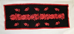Embroidered tablecloth - runner - 87 x 34 cm