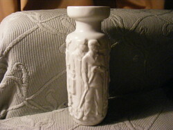 Zsolnay váza plasztikus kohász figurákkal