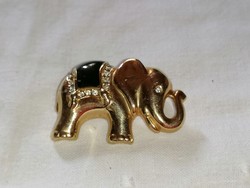 Lucky elephant brooch 162.