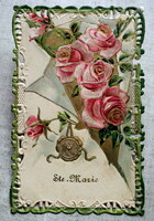 Antik dombornyomott csipke szélű  üdvözlő képeslap  St Marie  rózsák arannyal