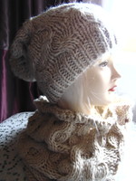 Light beige knitted cap