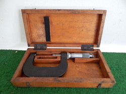 Fémipari mikrométer,,eredeti dobozában.doboz,,23 x 11 cm x4 cm.