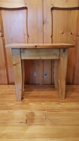 Small pine foot stool