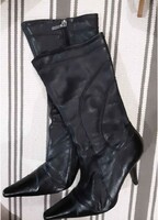 Brazilian black elegant fashionable leather boots in size 38