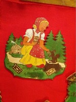 Régi festett fa játék figura Jancsi és Juliska meéből Juliska a képek szerinti szép állapotban