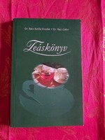 Dr. Rácz-Kotilla Erzsébet and Dr. Rácz Gábor: Tea Book