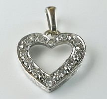507T. 1 Forintról! 14k Fehérarany (0,9 g) Achant gyémánt (0,12 Ct) Szív alakú medál, 1. oszt. kövek!