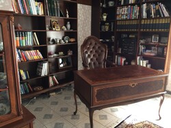 Neobarokk elegáns íróasztal