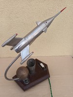 Retró Űrhajós Asztali Lámpa és Tolltartó
