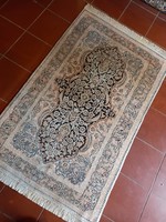 170 x 100 cm kézi csomózású selyem Kasmir szőnyeg eladó
