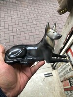 Hollóházi porcelán kutya szobor, 14 cm-es nagyságú, hibátlan.