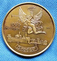 Bee bronze commemorative medal Szeged /Tinódi/ 1986 Fritz Mihály 42.5 mm.