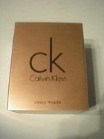 N7 Luxus  ÓRADOBOZ RITKASÁG óratartó, Calvin Klein selyem  bélelt  ajándékozhatóan 10 x 7 cm