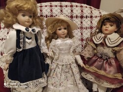 Porcelán babák eladóak (règi idők ruhájában)
