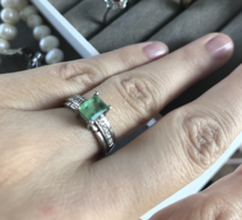 Csodaszép, szögletes smaragd köves ezüst gyűrű m