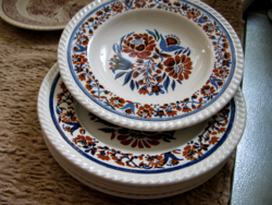 Barna-kék virágos angol tányérok