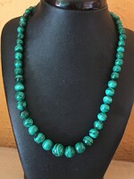 Malachite neck blue with gold-plated clasp