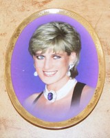 Diana hercegnő porcelán falitányér
