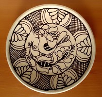 Régi korondi fali tányér népi virágmintával, galambbal, jelzett, 50-es 60-as évek