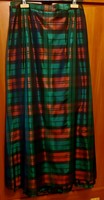 Newhouse brand elegant casual silk skirt, new condition, size M