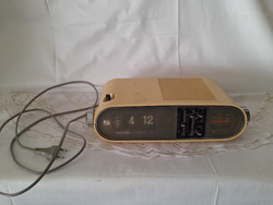 Old retro toshiba alarm clock radio