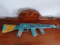 Retro disk children's toy rifle, works of art