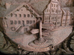 TÁNYÉR - FA - KÉZZEL FARAGOTT - RÉSZLETGAZDAG - OSZTRÁK - 23 x 2,5 cm - hibátlan