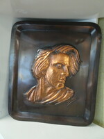 Chopin bronz falikép.