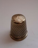 Copper thimble in good condition