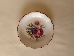 Régi Aquincum porcelán tálka, tányérka, virágminta, kézzel festett, jelzett, számozott etikettel