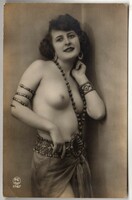 Erotikus képeslap 1900'-as évek. Ritka.