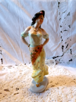 Herendi Porcelain Carmen