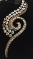 Brooch -jewelry -from quality gold-plated collection-