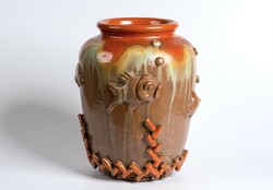 Komlós art deco kerámia váza plasztikus tengeri jelenettel díszítve  24 cm