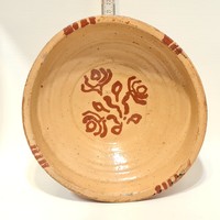Folk, dark brown flower pattern, cream glazed ceramic wall plate (2402)